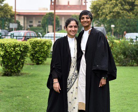 The internet, and social media in general, showered the couple with good wishes after the couple posted a picture together for the viral ‘#SareeTwitter’ trend.