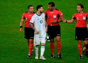 Lionel Messi of Argentina argues with match officials after his side's loss to Brazil in the Copa America semifinals