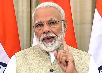 On his arrival, Modi unveiled a tall bronze statue of late Prime Minister Lal Bahadur Shastri, outside the terminal building of the Varanasi airport.