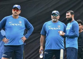 (From left) Head coach Ravi Shastri, bowling coach Bharat Arun and Mohammed Shami who should have played against New Zealand