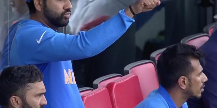 During the course of the game, there were many moments which won hearts of fans across social media platforms.