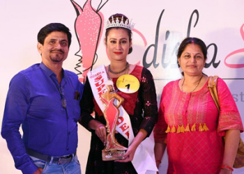 Shefali Udgata With her parents