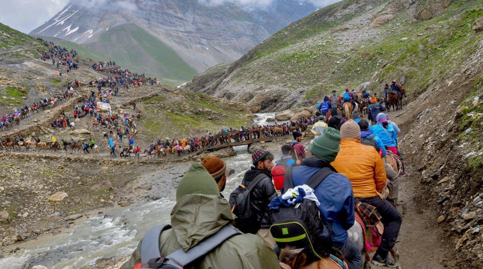 Amarnath Yatra suspended from Jammu to Srinagar