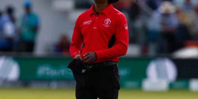 The Sri Lankan umpire accepted his mistake, but didn't regret the decision.