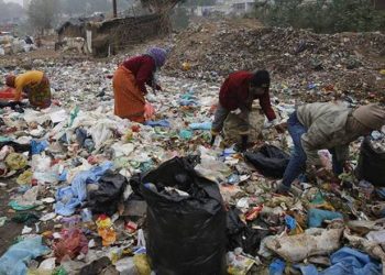 Persons fetching 1 kg plastic waste will be offered a full meal while those collecting 500 grams waste will get a substantial breakfast.