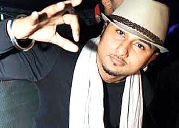  Rapper Honey Singh booked for lewd lyrics