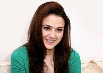 Preity Zinta becomes nostalgic as 'Dil Chahta Hai’ clocks 18 years