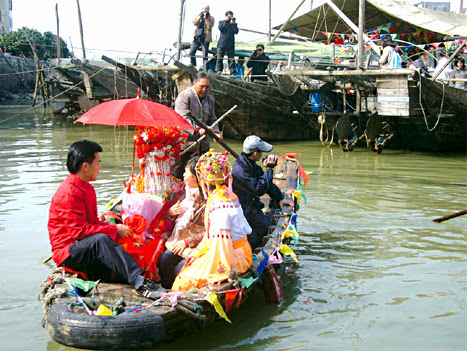 This village has been floating on the sea for 1300 years