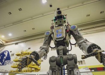 Russia launches humanoid robot into space