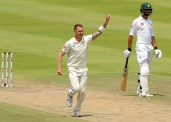 FILE PHOTO: Cricket - South Africa v Pakistan - Second Test - PPC Newlands, Cape Town, South Africa - January 5, 2019   South Africa's Dale Steyn celebrates taking the wicket of Pakistan's Imam-ul-Haq as ul-Haq is caught by South Africa's Dean Elgar   REUTERS/Mike Hutchings/File Photo