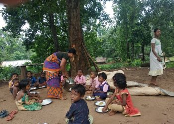 Anganwadi centre runs under tree