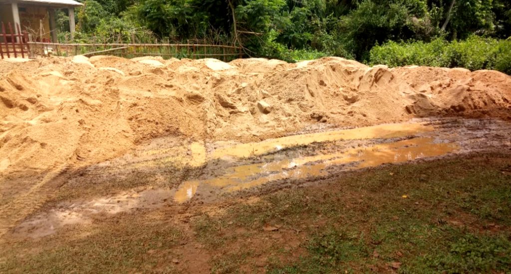 Illegal sand mining from Genguti river in Bhadrak