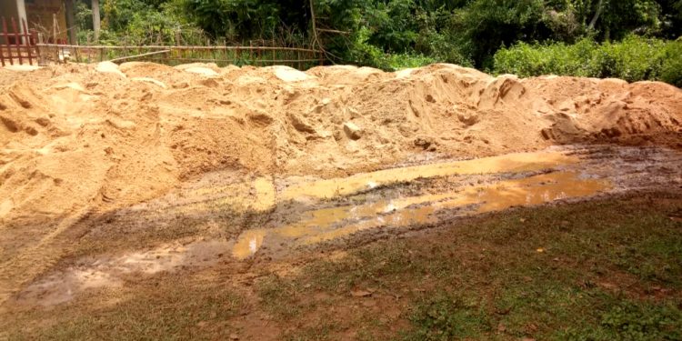 Illegal sand mining from Genguti river in Bhadrak