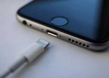 Do you know smartphone charging cable can steal your data too?