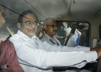 P Chidambaram being taken to a Delhi Court by CBI officials, Thursday