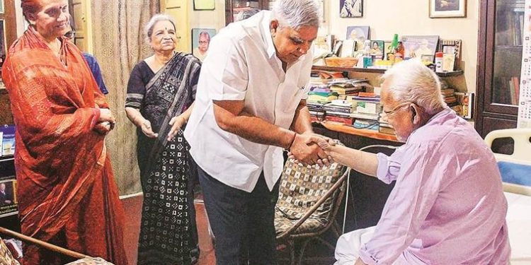 West Bengal Governor  Jagdeep Dhankar at Buddhadeb Bhattacharjee's residence, Wednesday