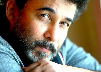 Birthday boy Deepak Tijori was once kicked out of his house