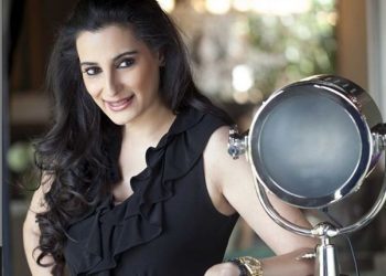 Happy birthday Mana Shetty; Suneil Shetty had to wait for 9 years to marry Mana