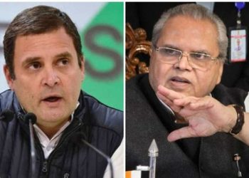 Rahul Gandhi (L) and Satya Pal Malik