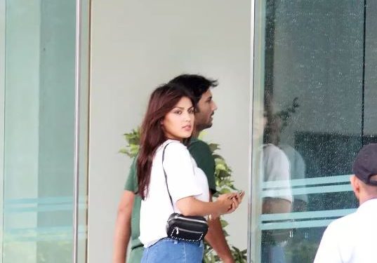 Recently, Sushant and Rhea were snapped together in Mumbai.