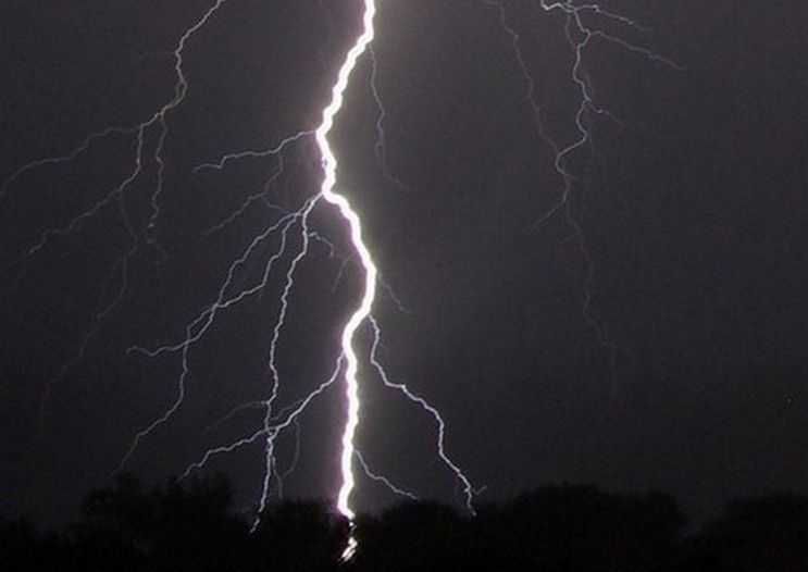 Farmer dies in lightning strike