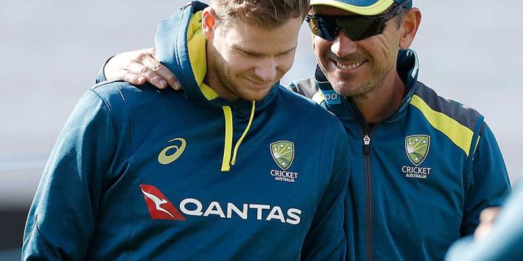 Steve Smith (L) and Justin Langer