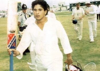 Tendulkar, who was just 17 at that time, played a brilliant knock of 119 against England at the Old Trafford in Manchester and saved the match for India.