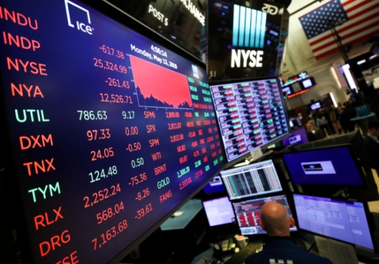 US stocks trade lower amid trade worries, various data