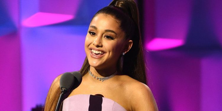 Ariana Grande drops 'boyfriend'