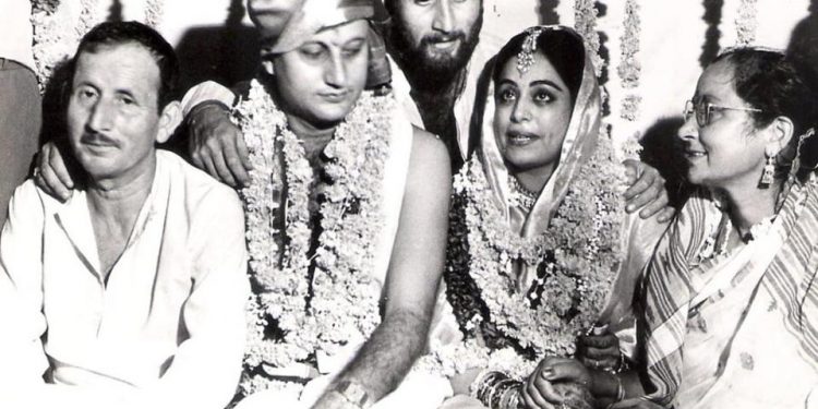Anupam pens love note to Kirron on wedding anniversary