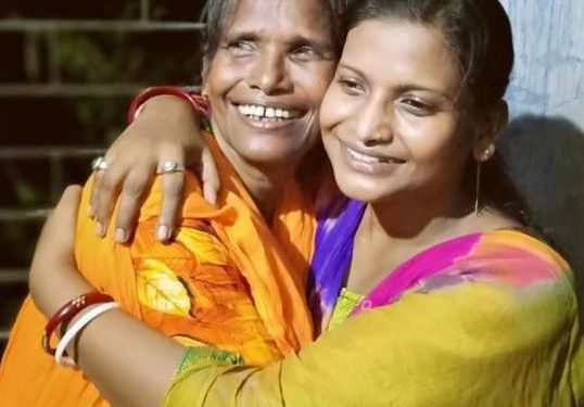 Ranu with daughter Swati.