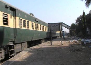 Friday, Pakistan's Railway Minister Sheikh Rashid Ahmed announced in Islamabad that this would be the last Jodhpur-Karachi train.