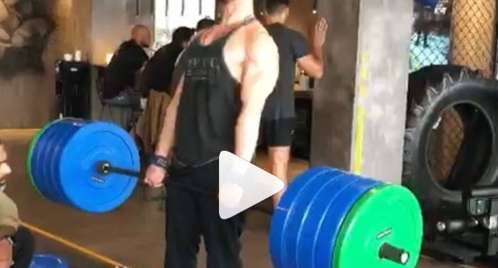 Tiger, who is known for his love for fitness, took to his Instagram to upload a video, where he is seen doing deadlifts with 200 kg in the gym.