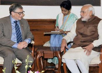 Bill Gates and India Prime Minister Narendra Modi. File pic