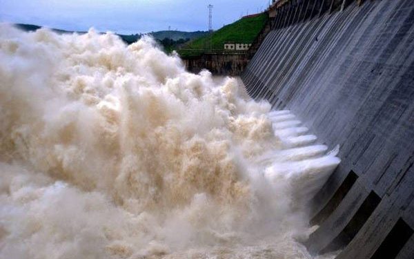 Hirakud dam to get additional spillway