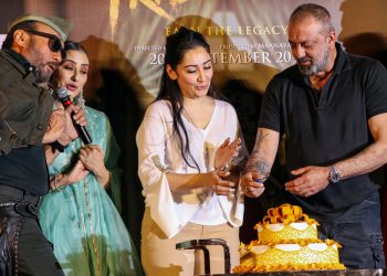 (From L) Jackie Shroff, Manisha Koirala, Manyata Dutt and Sanjay Dutt