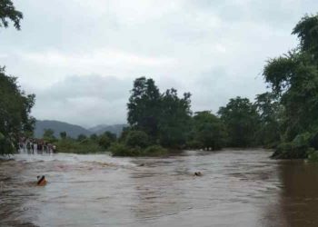 Floodwater flows 4 feet above National Highway