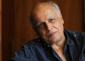 Mahesh Bhatt in fresh trouble; film 'Sadak 2' sparks anger, netizens demand boycott