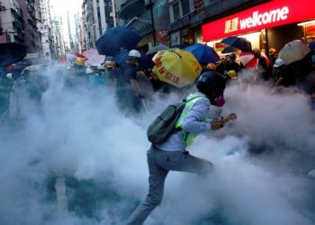 Police used tear gas to dispose off the protestors