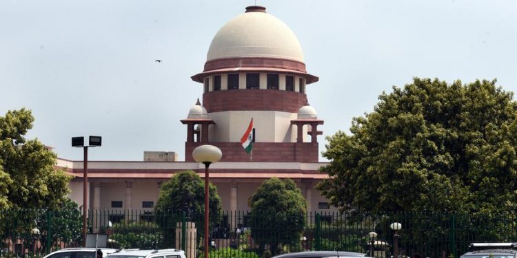 The apex court also rejected the contention that there was need to register an FIR in connection with the Rs 58,000 crore deal.