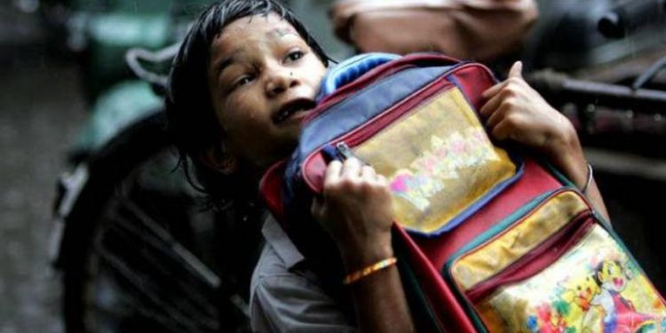 Pvt schools give a fig to schoolbag weight