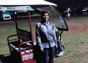 Meet Sunita, Odisha’s first e-rickshaw driver 