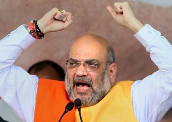 Jamtara: BJP national president and Union Home Minister Amit Shah addresses a rally to begin his Jan Ashirvaad Yatra, ahead of the state Assembly elections, in Jamtara, Wednesday, Sept 18, 2019. (PTI Photo)  (PTI9_18_2019_000111A)