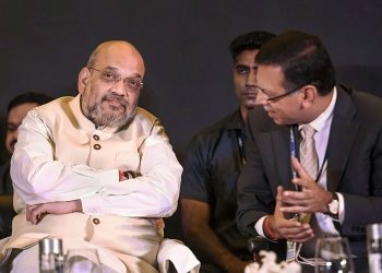 Amit Shah and industrialist Sanjeev Goenka at the function, Tuesday