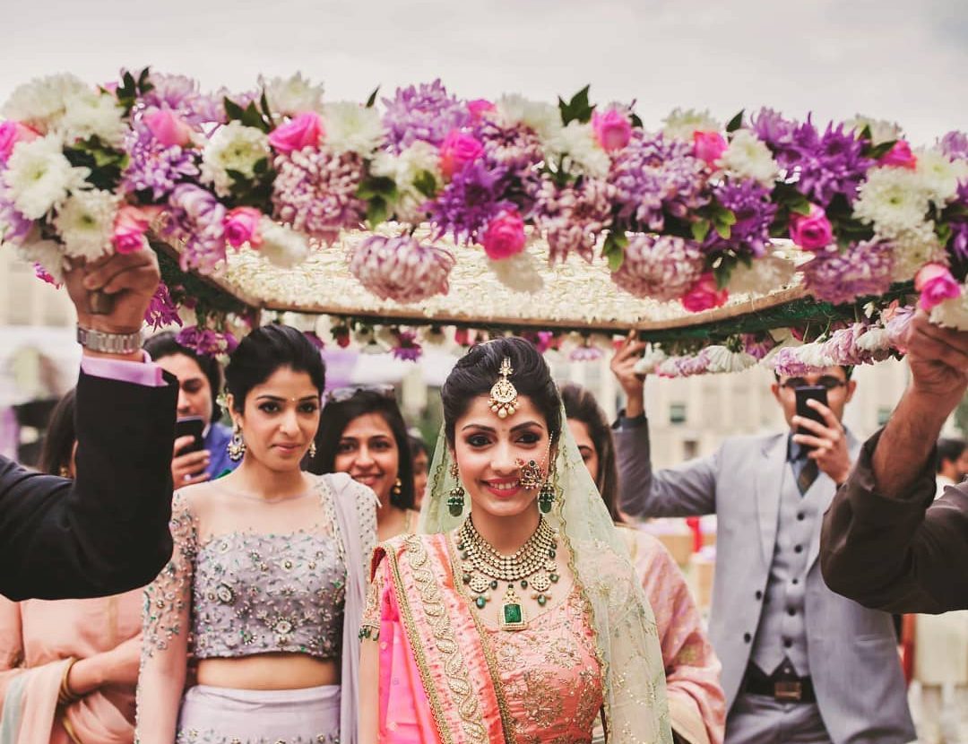 4 beautiful flower canopies trending this wedding season