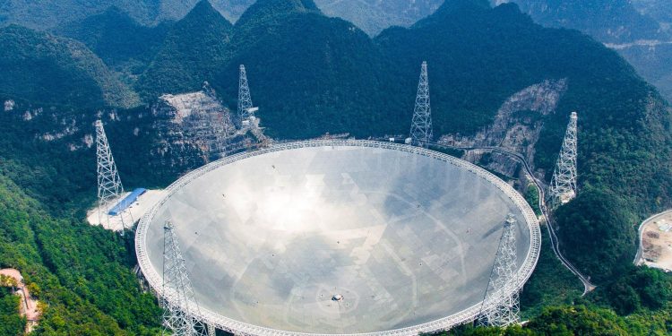 China's giant telescope picks up signals from deep space