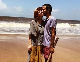 Kalki Koechlin Kisses Beau Shares Pic On Instagram Orissapost