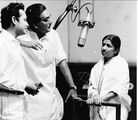 Untold love story of veteran singer Lata Mangeshkar, reason why she is  still unmarried - OrissaPOST