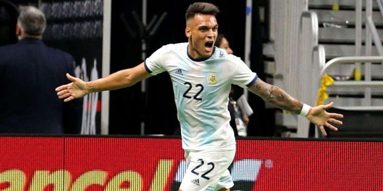 Inter Milan striker Martinez scored in the 17th, 22nd and 39th minutes at the Alamodome to give Argentina a deserved win over a lacklustre Mexico team Tuesday.