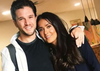 The veteran actor took to Instagram to share her 'fan girl' moment with Harington Tuesday.